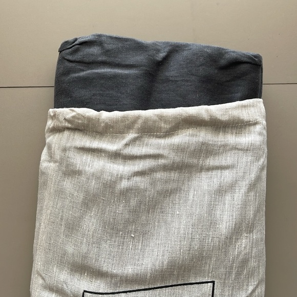 Charcoal 100% Flax Linen Standard Pillowcases (Set of Two) - Picture 4 of 4